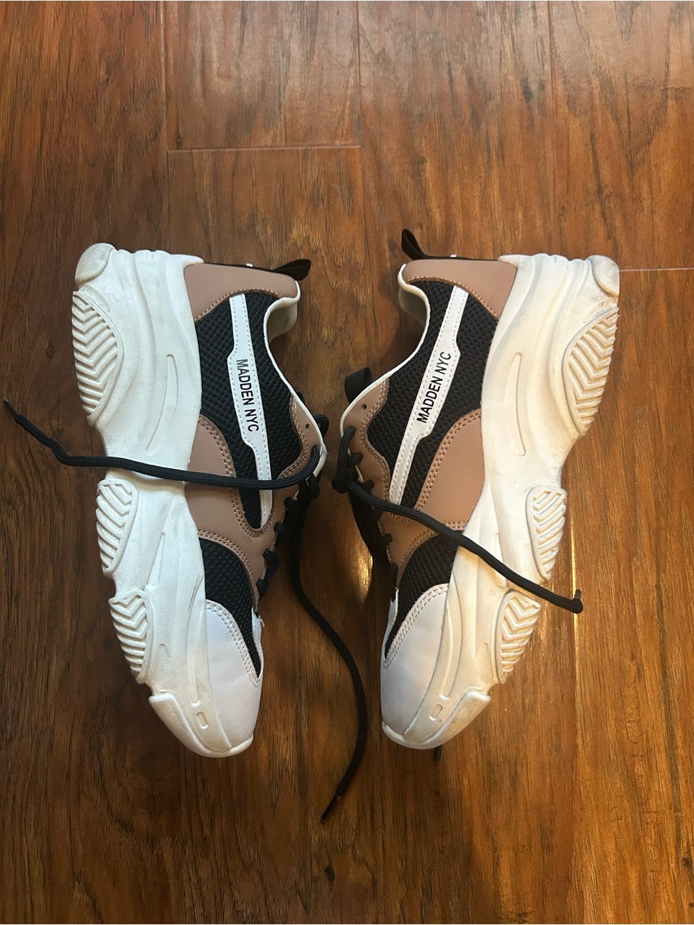 Steve Madden Women's Chunky Sneakers in White, Black & Tan - Picture 3 of 6